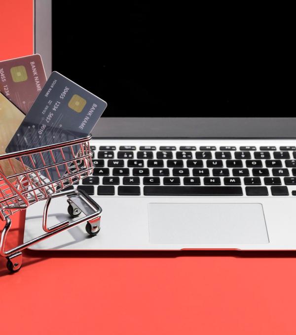 Navigating Legal Challenges in E-Commerce