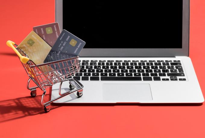 Navigating Legal Challenges in E-Commerce